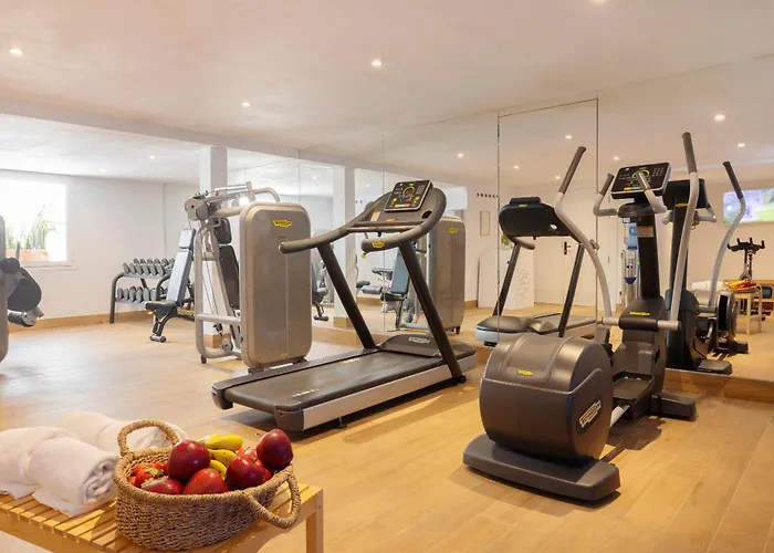 Hm Balanguera - Adults Only