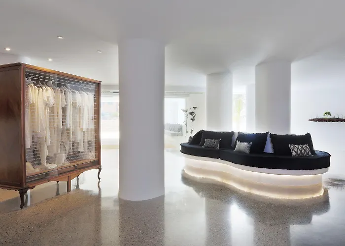 Отель Hm Balanguera - Adults Only