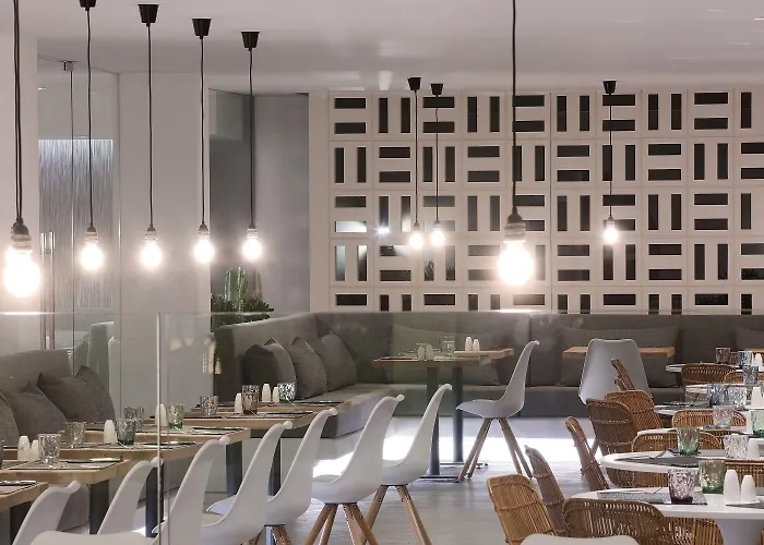 Отель Hm Balanguera - Adults Only 4*