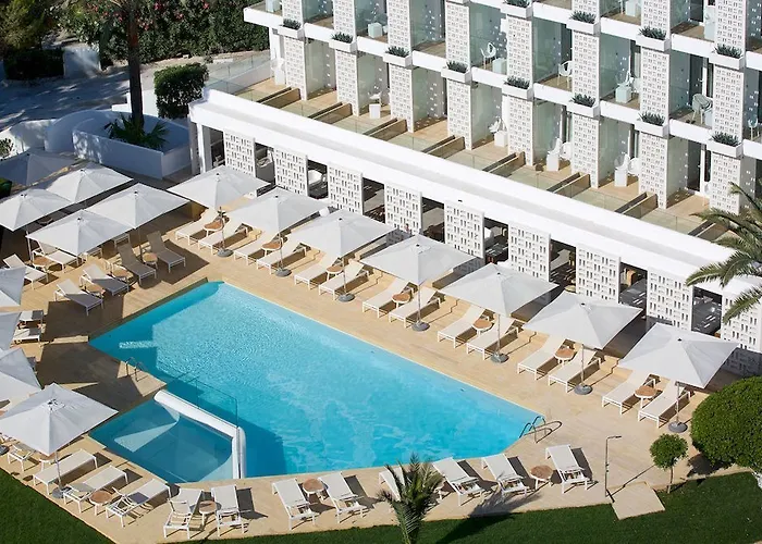 Отель Hm Balanguera - Adults Only 4*